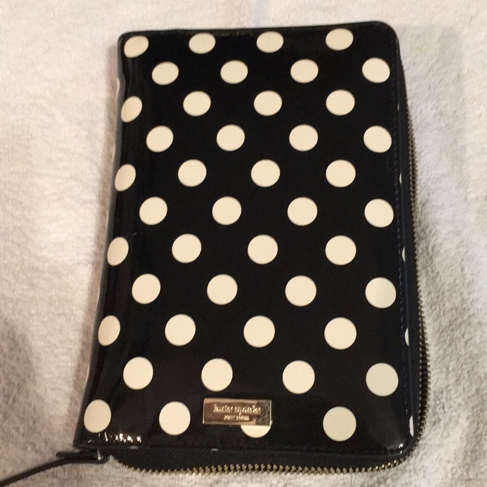 Kate Spade ♠️ zip around agenda